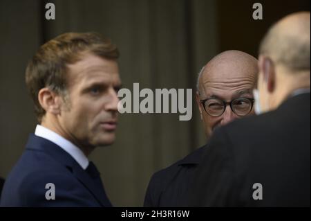 Rome, Italie.30 octobre 2021.Le président français Emmanuel Macron, ambassadeur de France aux États-Unis Philippe Etienne, arrive à l'ambassade de France au Vatican à Rome le 29 octobre 2021, avant une rencontre avec le président américain.Photo par Eliot Blondt/ABACAPRESS.COM crédit: Abaca Press/Alay Live News Banque D'Images