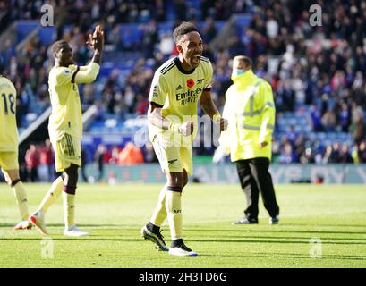 Pierre-Emerick Aubameyang d'Arsenal célèbre après le match de la Premier League au King Power Stadium de Leicester.Date de la photo: Samedi 30 octobre 2021. Banque D'Images