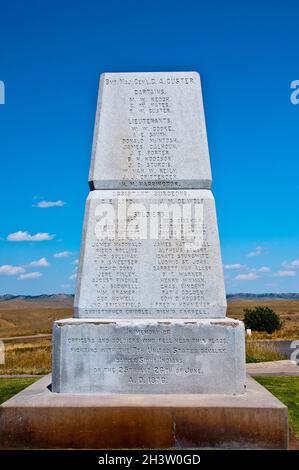 Monument inscrit avec les noms des soldats tombés sur le site du dernier stand de Custer, Little Bighorn, Montana Banque D'Images