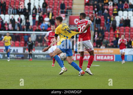 ROTHERHAM, ROYAUME-UNI.30 OCTOBRE Une sortie de maillot du capitaine de Rotherham Michael Ihiekwe (20) lors du match de la Sky Bet League 1 entre Rotherham United et Sunderland au stade de New York, Rotherham, le samedi 30 octobre 2021.(Crédit : Emily Moorby | MI News) crédit : MI News & Sport /Alamy Live News Banque D'Images