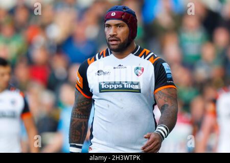 30 octobre 2021 ; Cinch Stadium at Franklin Gardens, Northampton, Angleterre ; Gallagher Premiership Rugby, Northampton Saints versus Leicester Tigers ; Nemani Nadolo of Leicester Tigers Banque D'Images