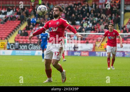 LONDRES, ROYAUME-UNI.30 OCTOBRE Elliot Lee de Charlton contrôle le ballon lors du match Sky Bet League 1 entre Charlton Athletic et Doncaster Rovers à la Valley, Londres, le samedi 30 octobre 2021.(Credit: Federico Maranesi | MI News) Credit: MI News & Sport /Alay Live News Banque D'Images