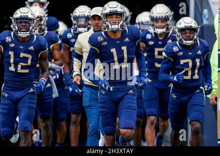 Atlanta, Géorgie.30 octobre 2021.Kevin Harris (11) de Georgia Tech avant le match de football de la NCAA avec les Georgia Tech Yellow Jackets et les Virginia Tech Hokies, joué au Bobby Dodd Stadium sur le campus de Georgia Tech à Atlanta, en Géorgie.Cecil Copeland/CSM/Alay Live News Banque D'Images