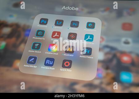 30 octobre 2021 - Calgary Alberta Canada - Adobe apps on an Apple iPad pro Banque D'Images