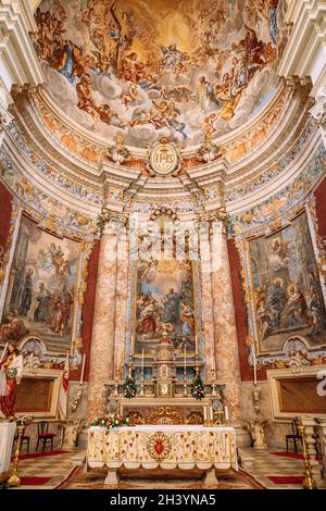 Dubrovnik, Croatie - 04 mai 2016 : intérieur de l'église Saint Ignace à Dubrovnik, Croatie. Banque D'Images