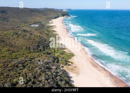 Vue aérienne de la plage de dudley à Newcastle, Nouvelle-Galles du Sud.Vue vers Merewether et Newcastle. Banque D'Images