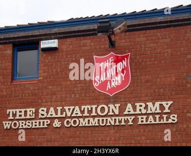 Symbole de l'armée du salut dans la salle communautaire de la rue du nil leeds Banque D'Images