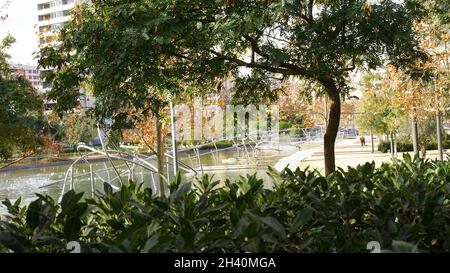 Parque de la Diagonal Mar en Barcelona, Catalunya, España, Europa Banque D'Images