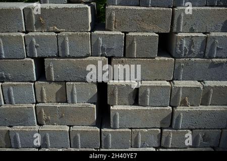 Pile de pavés en béton.Amélioration de l'infrastructure de la ville Banque D'Images