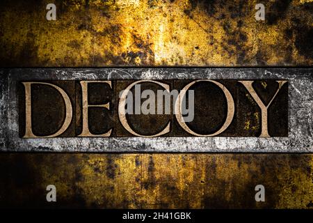 Message texte de leurre sur fond de couleur cuivre grené texturé et or vintage Banque D'Images