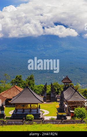 Temple de Lempuyang - île de Bali en Indonésie Banque D'Images