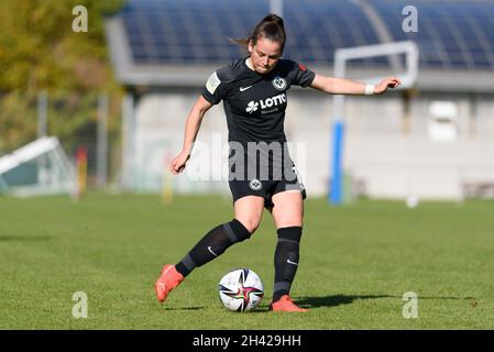 Aschheim, Allemagne, 31 octobre 2021 Jonna Brengel (10 Eintracht Frankfurt II) pendant le 2.Frauen Bundesliga match entre le FC Bayern Munich II et Eintracht Frankfurt II au Sportpark Aschheim, Allemagne.Sven Beyrich/SPP Banque D'Images