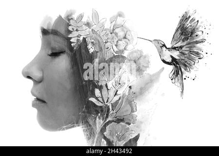 Portrait en noir et blanc d'une femme aux yeux fermés combiné à une peinture aquarelle.Peinture. Banque D'Images