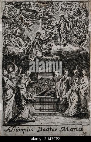 Les apôtres autour du tombeau vide regardent l'Assomption de la Vierge; Christ l'attend dans le ciel.Gravure. Banque D'Images