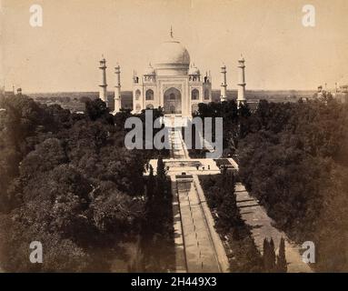 Le Taj Mahal et les jardins environnants, Agra, Inde: Vue aérienne.Photographie, env.1900. Banque D'Images