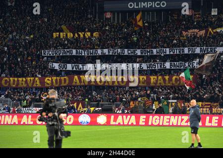 Rome, Italie.31 octobre 2021.Supporters roms pendant la série Un match de football entre AS Roma et AC Milan au stade Olimpico à Rome (Italie), le 31 octobre 2021.Photo Antonietta Baldassarre/Insidefoto Credit: Insidefoto srl/Alay Live News Banque D'Images