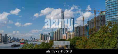 Zone de libre-échange financière de Lujiazui, Shanghai, Chine, sur les rives du fleuve Huangpu. Banque D'Images