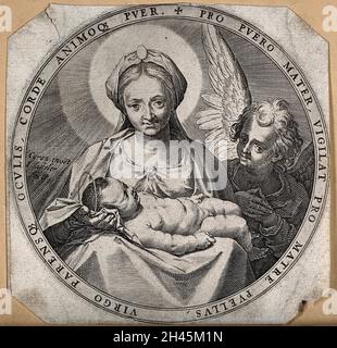 Sainte Marie (la Sainte Vierge) avec le Christ enfant et un ange.Gravure de J. Sadeler d'après Annibale Carracci. Banque D'Images