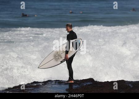 Piscines de Bronte Beach et surf Banque D'Images