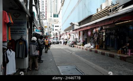 Tôt dans la journée au marché de Pratunam Bangkok Thaïlande Banque D'Images