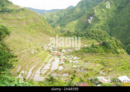 Terrasses rizicoles pittoresques de Batad, site classé au patrimoine mondial de l'UNESCO à Banaue, Ifugao, Philippines Banque D'Images