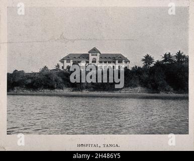 Hôpital, Tanganyika, Tanzanie: Vue panoramique depuis le lac.Traiter l'impression. Banque D'Images