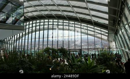 LONDRES, ROYAUME-UNI - 20 février 2018 : vue panoramique sur l'intérieur du Sky Garden, Londres, Royaume-Uni Banque D'Images