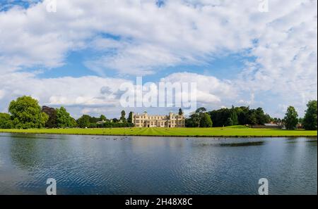 Audley End House, une maison de campagne du début du XVIIe siècle, près de Saffron Walden, Essex, Angleterre Banque D'Images