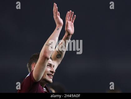 Turin, Italie, le 30 octobre 2021.Andrea Belotti du FC Torino se dirige vers la délire après la victoire de 3-0 dans la série A match au Stadio Grande Torino, Turin.Le crédit photo devrait se lire: Jonathan Moscrop / Sportimage Banque D'Images