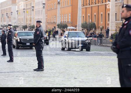 Rome, Italie.29 octobre 2021.La procession présidentielle suit via della Conciliazione (photo de Matteo Nardone/Pacific Press/Sipa USA) Credit: SIPA USA/Alay Live News Banque D'Images