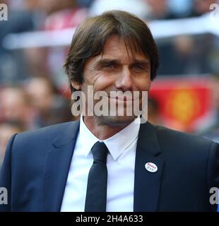 Antonio Conte, directeur de Chelsea, lors du match de finale de la coupe Emirates FA entre Chelsea et Manchester United à Wembley, Londres, Angleterre, le 19 mai Banque D'Images
