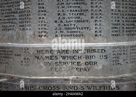 Inscription au War Memorial à Hexham Park, Hexham, Northumberland, Angleterre, Royaume-Uni Banque D'Images