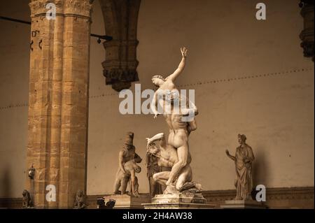 Sculpture de la Loggia dei Lanzi et du Palazzo Vecchio de Florence sur la Piazza della Signoria à Florence, Italie.Architecture et point de repère de Florence Banque D'Images