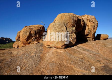 Omandumba guest Farm (ferme) : dans les rochers de granit, les montagnes Erongo près de Omaruru, Erongo, Namibie Région Banque D'Images
