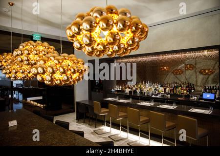 Los Angeles, Californie, États-Unis.29 mars 2019.American Airlines Group Inc. Dîner de première classe dans le salon Flagship de l'aéroport international de Los Angeles (LAX) le vendredi 29 mars 2019 à Los Angeles, en Californie © 2019 Patrick T. Fallon (image de crédit : © Patrick Fallon/ZUMA Press Wire) Banque D'Images