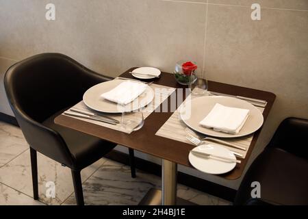 Los Angeles, Californie, États-Unis.29 mars 2019.American Airlines Group Inc. Dîner de première classe dans le salon Flagship de l'aéroport international de Los Angeles (LAX) le vendredi 29 mars 2019 à Los Angeles, en Californie © 2019 Patrick T. Fallon (image de crédit : © Patrick Fallon/ZUMA Press Wire) Banque D'Images