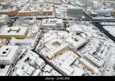 Centre-ville de Minsk enneigé d'une hauteur.La ville haute.Bélarus. Banque D'Images