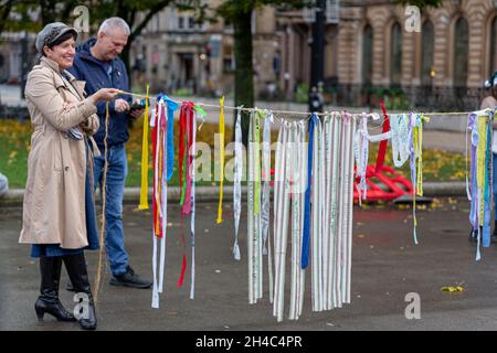 Glasgow, Écosse, Royaume-Uni.02 novembre 2021.Ma promesse mère Terre.Les gens doivent prendre les questions du changement climatique et de la protection de l'environnement entre leurs propres mains.Chaque contribution, aussi petite soit-elle, est absolument utile et indispensable.Le sommet de la COP26 réunit les parties pour accélérer l'action vers les objectifs de l'Accord de Paris et de la Convention-cadre des Nations Unies sur les changements climatiques.La Conférence des Nations Unies sur le climat.Glasgow, Écosse.Crédit : CIC de la majorité mondiale/Alamy Live News Banque D'Images