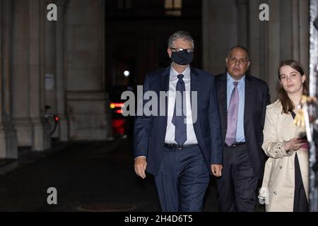 Le Premier ministre invite les plus grands chefs d'entreprise du monde, dont Bill Gates, à Downing Street au numéro 10 pour tenter d'établir une « Grande-Bretagne mondiale » Banque D'Images