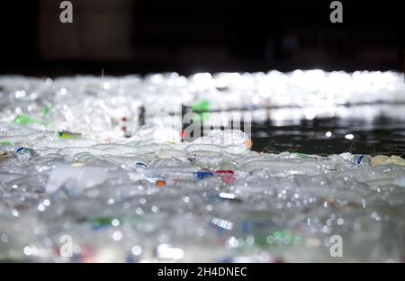 Iles plastiques par Luzinterruptus.Lumiere London 2016, produit par Artichoke, soutenu par le maire de Londres. Banque D'Images