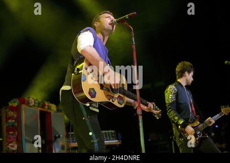 Coldplay réalise un concert de charité juste après les BRIT Awards en aide à l'enfant de guerre à l'indigo à l'O2, Londres. Banque D'Images