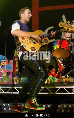 Coldplay réalise un concert de charité juste après les BRIT Awards en aide à l'enfant de guerre à l'indigo à l'O2, Londres. Banque D'Images