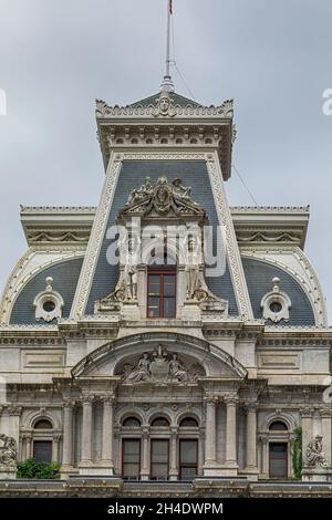 L'hôtel de ville de Philadelphie est situé au centre géographique de Philadelphie, et jusqu'en 1986, il a été la structure la plus haute de la ville, avec l'accord de messieurs. Banque D'Images