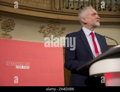 Jeremy Corbyn donne son premier discours à Westminster pour commencer la campagne électorale avant l'élection SNAP annoncée cette semaine par la PM Theresa May le 8 juin.Photo datée du jeudi 20 avril 2017.Crédit photo devrait se lire: Isabel Infantes / EMPICS Entertainment Banque D'Images