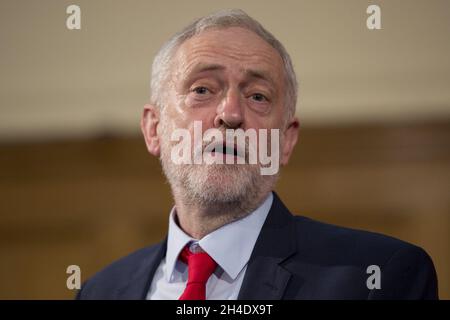 Jeremy Corbyn donne le premier discours à Westminster pour commencer la campagne électorale avant l'élection SNAP annoncée cette semaine par la PM Theresa May le 8 juin.Photo datée du jeudi 20 avril 2017.Crédit photo devrait se lire: Isabel Infantes / EMPICS Entertainment. Banque D'Images