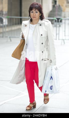 La femme de Jeremy Corbyn, Laura Alvarez, arrive à la BBC Broadcasting House à Londres, après le leader travailliste alors qu'il doit apparaître au Andrew Marr Show.Photo datée du dimanche 23 juillet 2017.Crédit photo devrait se lire: Isabel Infantes / EMPICS Entertainment. Banque D'Images