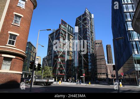 Une vue générale du développement de Neo Bankside conçu par Rogers Stirk Harbour et Partners, à côté de Tate Modern sur le côté sud de la Tamise, Southwark, Londres.Photo datée du vendredi 4 mai 2018.Crédit photo devrait se lire: Isabel Infantes / EMPICS Entertainment. Banque D'Images