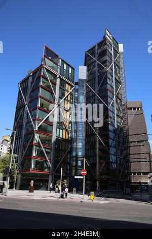 Une vue générale du développement de Neo Bankside conçu par Rogers Stirk Harbour et Partners, à côté de Tate Modern sur le côté sud de la Tamise, Southwark, Londres.Photo datée du vendredi 4 mai 2018.Crédit photo devrait se lire: Isabel Infantes / EMPICS Entertainment. Banque D'Images