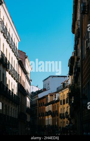 Calle Cava Baja à Marid, Espagne Banque D'Images