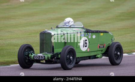 1931 Talbot AV105 avec le pilote Christopher Lunn lors de la course du Trophée Earl Howe à la 78e réunion des membres de Goodwood, Sussex, Royaume-Uni. Banque D'Images